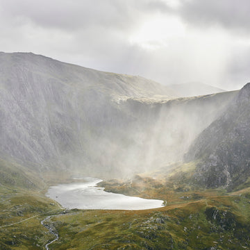 Reducing microplastics in outdoor clothing