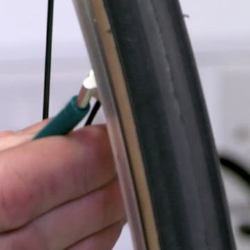 How to deal with a snapped rear gear cable whilst out riding - Alpkit