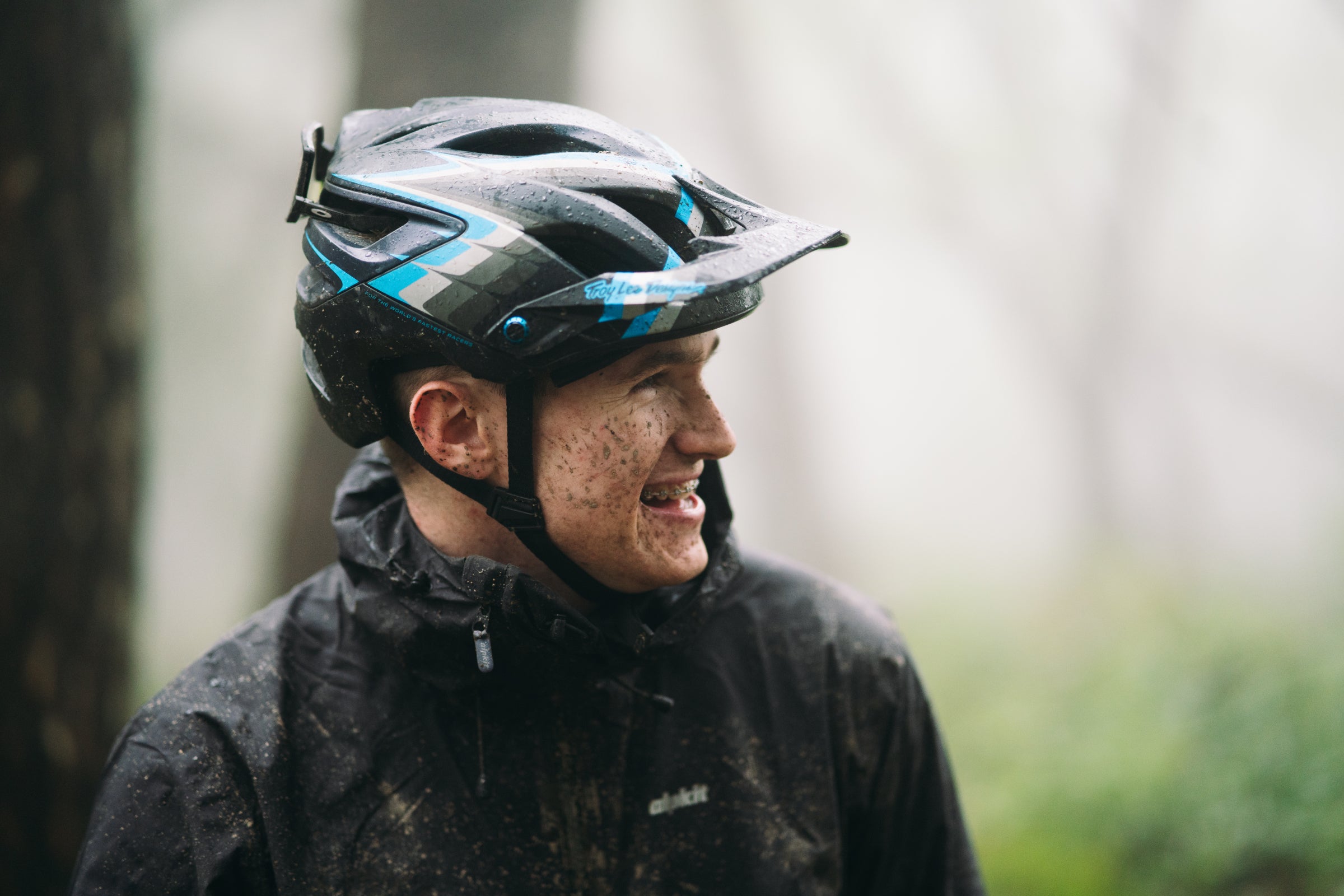 Cycling Shell Jackets for Wet Weather Protection