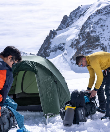 Outdoor Shelters: Tents and Tarps Compared