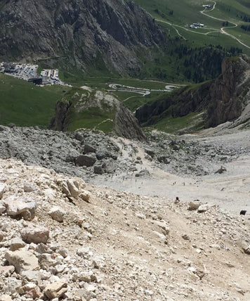 Alpine trekking: let the poles do the work