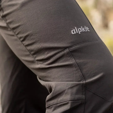 Softshell outdoor trousers